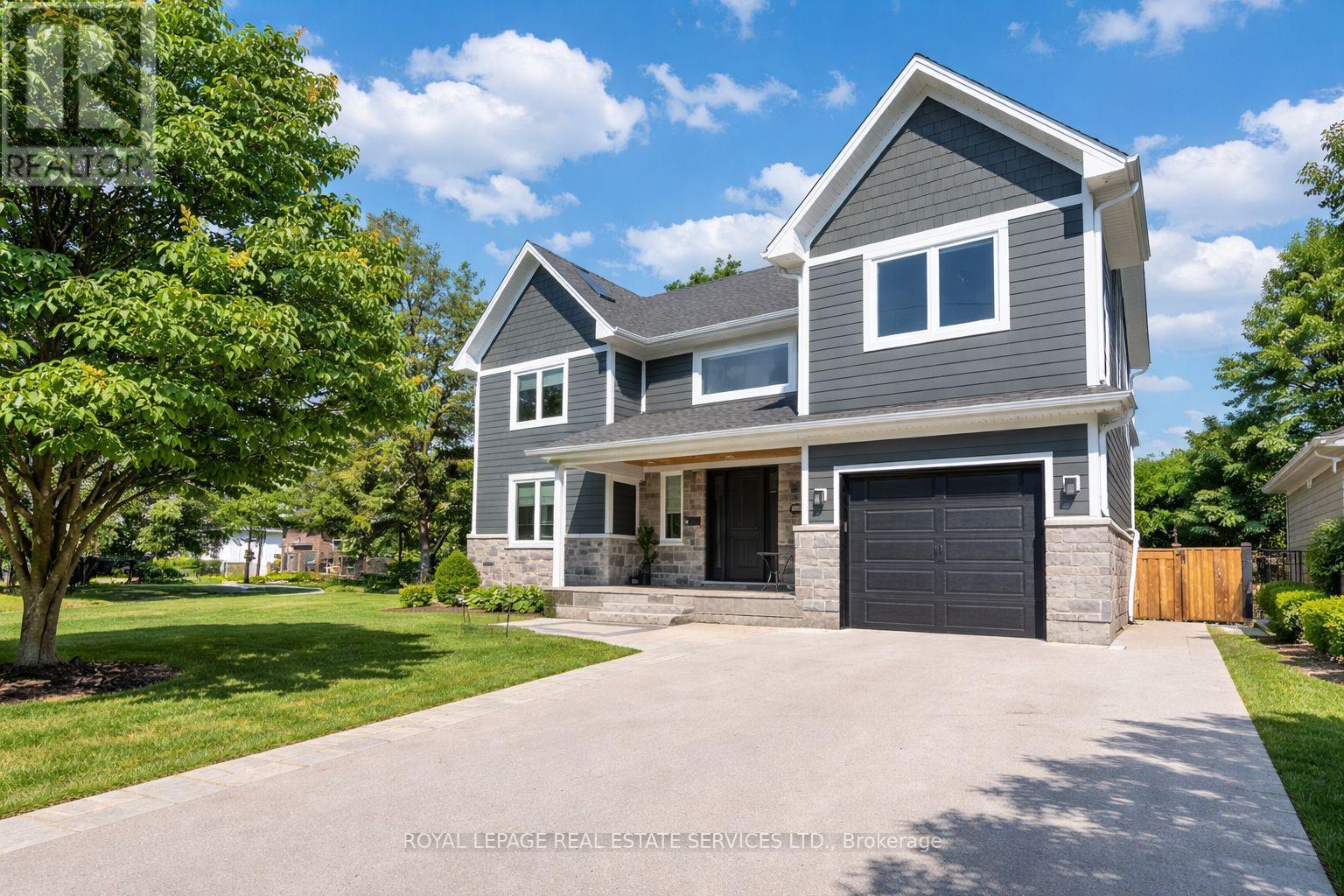 2163 DEYNCOURT DRIVE, Burlington, Ontario