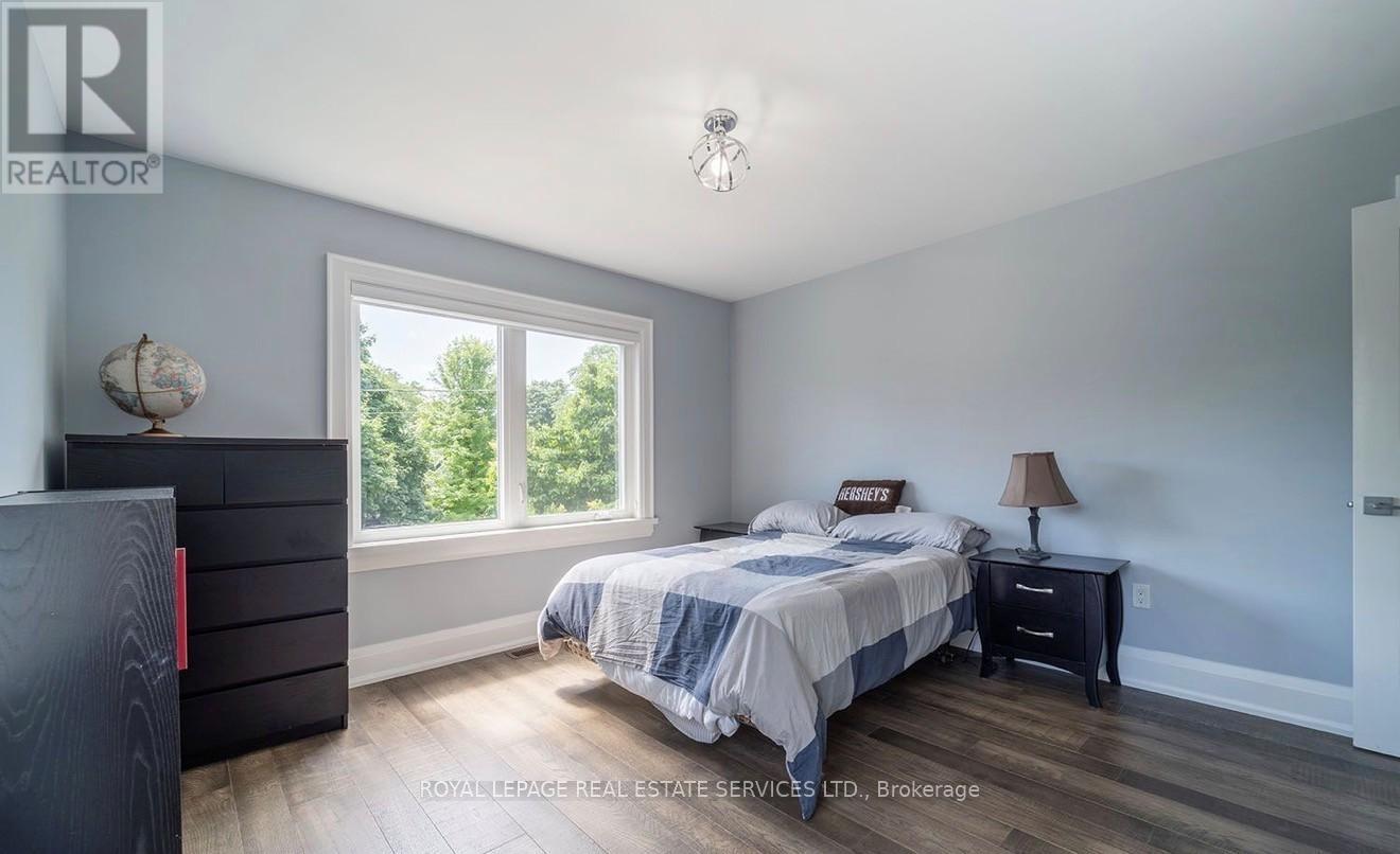 2163 Deyncourt Drive, Burlington (Brant), Ontario  L7R 1W2 - Photo 23 - W12925308