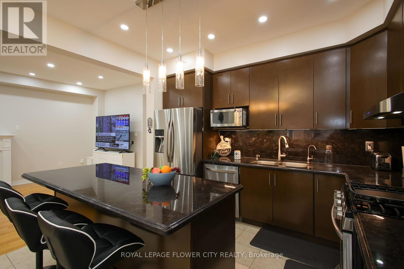 85 Daden Oaks Drive, Brampton (Bram East), Ontario  L6P 3R9 - Photo 22 - W12925322