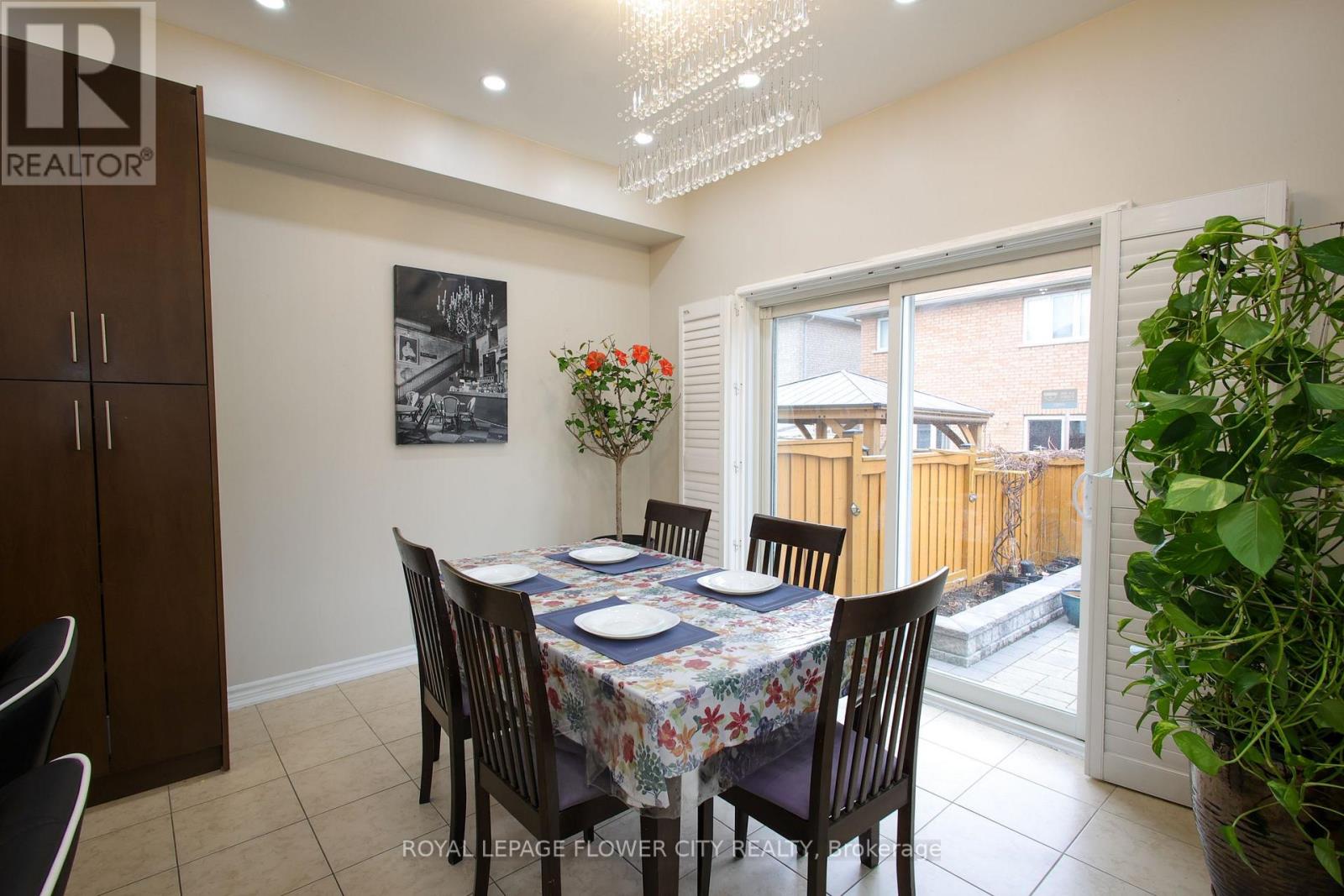 85 Daden Oaks Drive, Brampton (Bram East), Ontario  L6P 3R9 - Photo 23 - W12925322