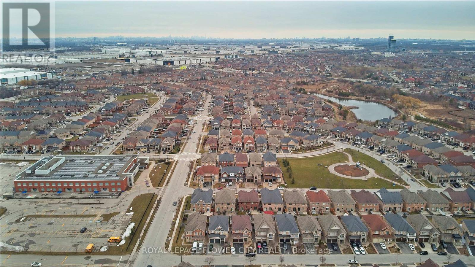 85 Daden Oaks Drive, Brampton (Bram East), Ontario  L6P 3R9 - Photo 7 - W12925322