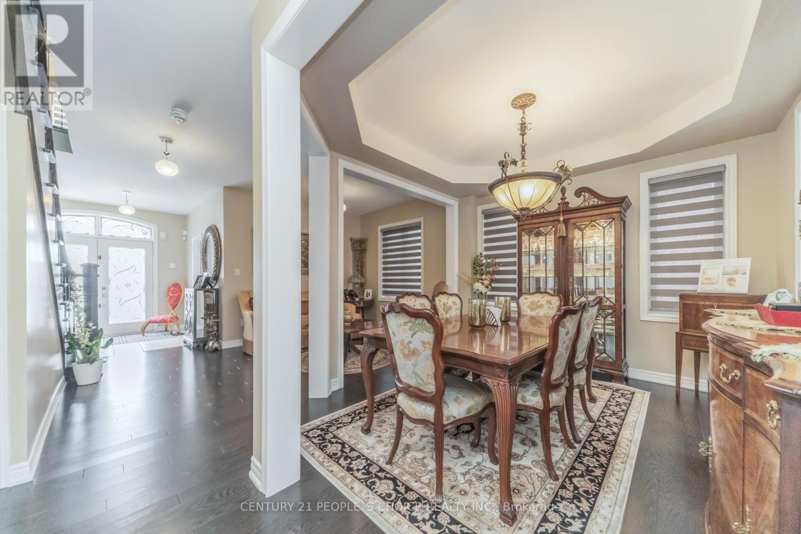 28 Truro Circle, Brampton, Ontario  L7A 4E5 - Photo 8 - W12925364