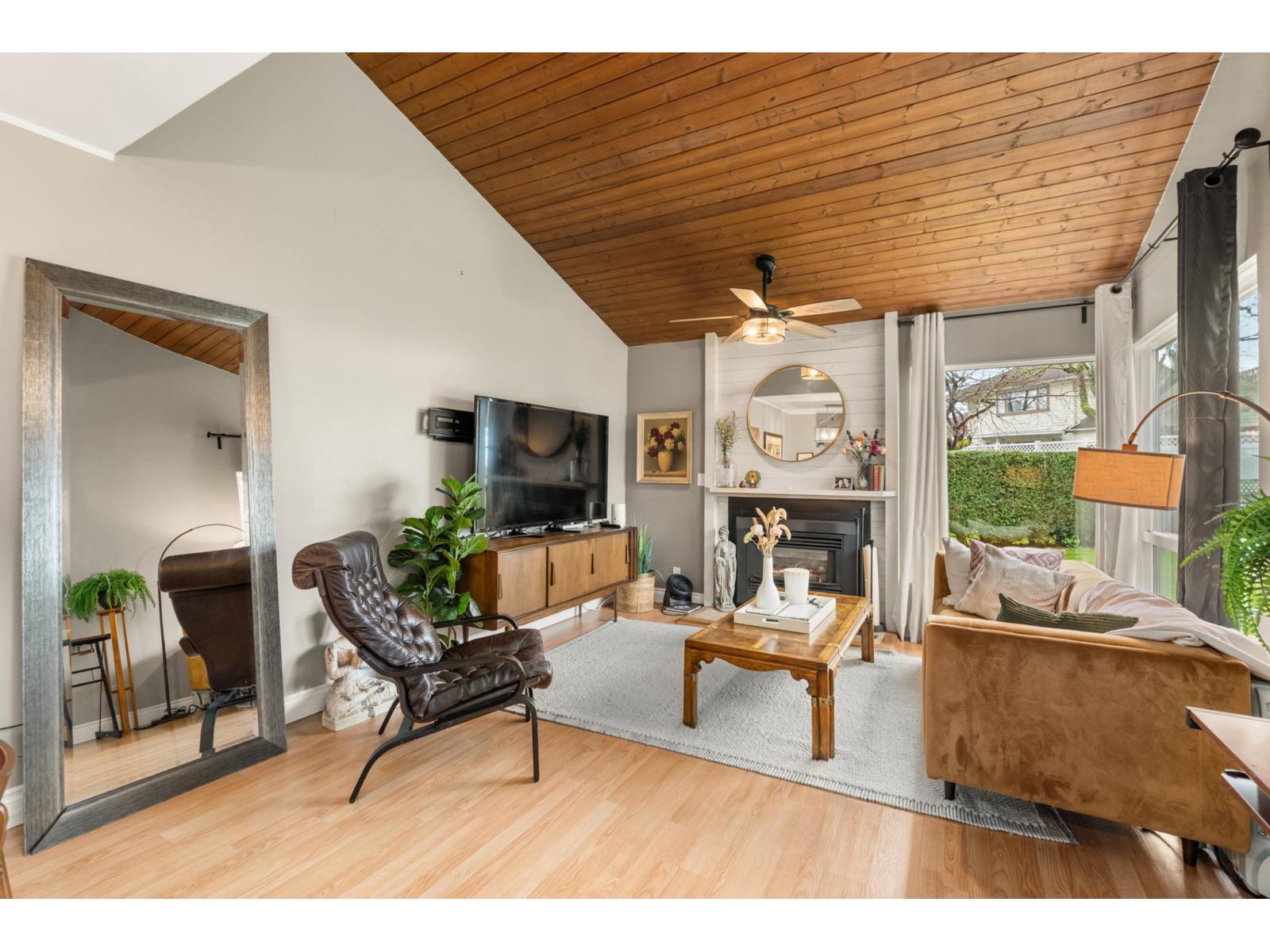 6113 W Greenside Drive, Surrey, British Columbia V3S 5M8 - Photo 5 - R3103817