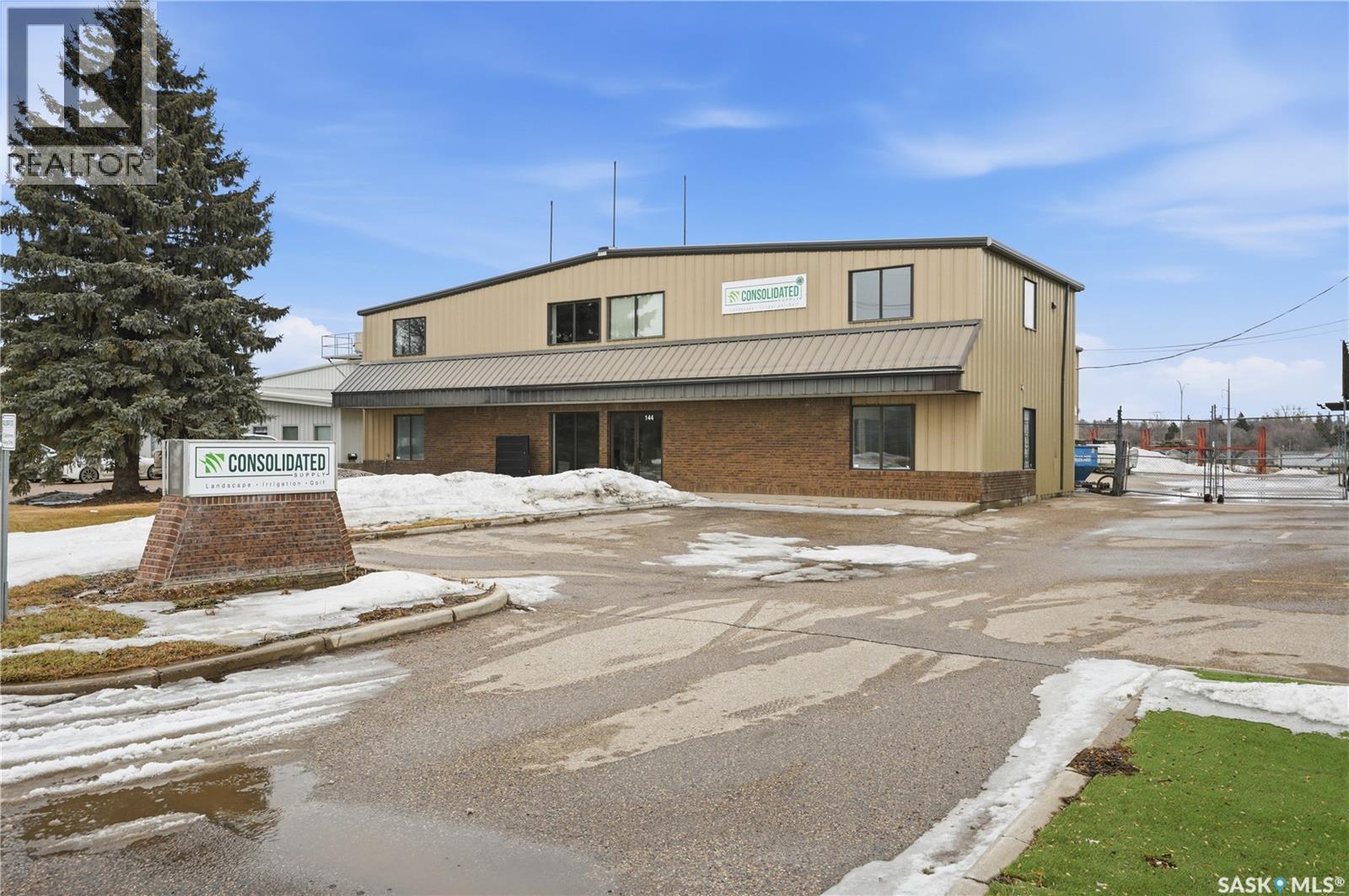 144 Cardinal Crescent, Saskatoon, Saskatchewan  S7L 6H6 - Photo 1 - SK031376