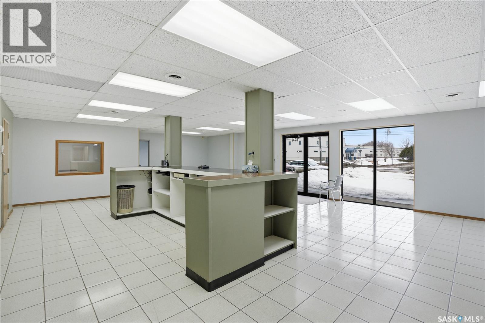 144 Cardinal Crescent, Saskatoon, Saskatchewan  S7L 6H6 - Photo 3 - SK031376