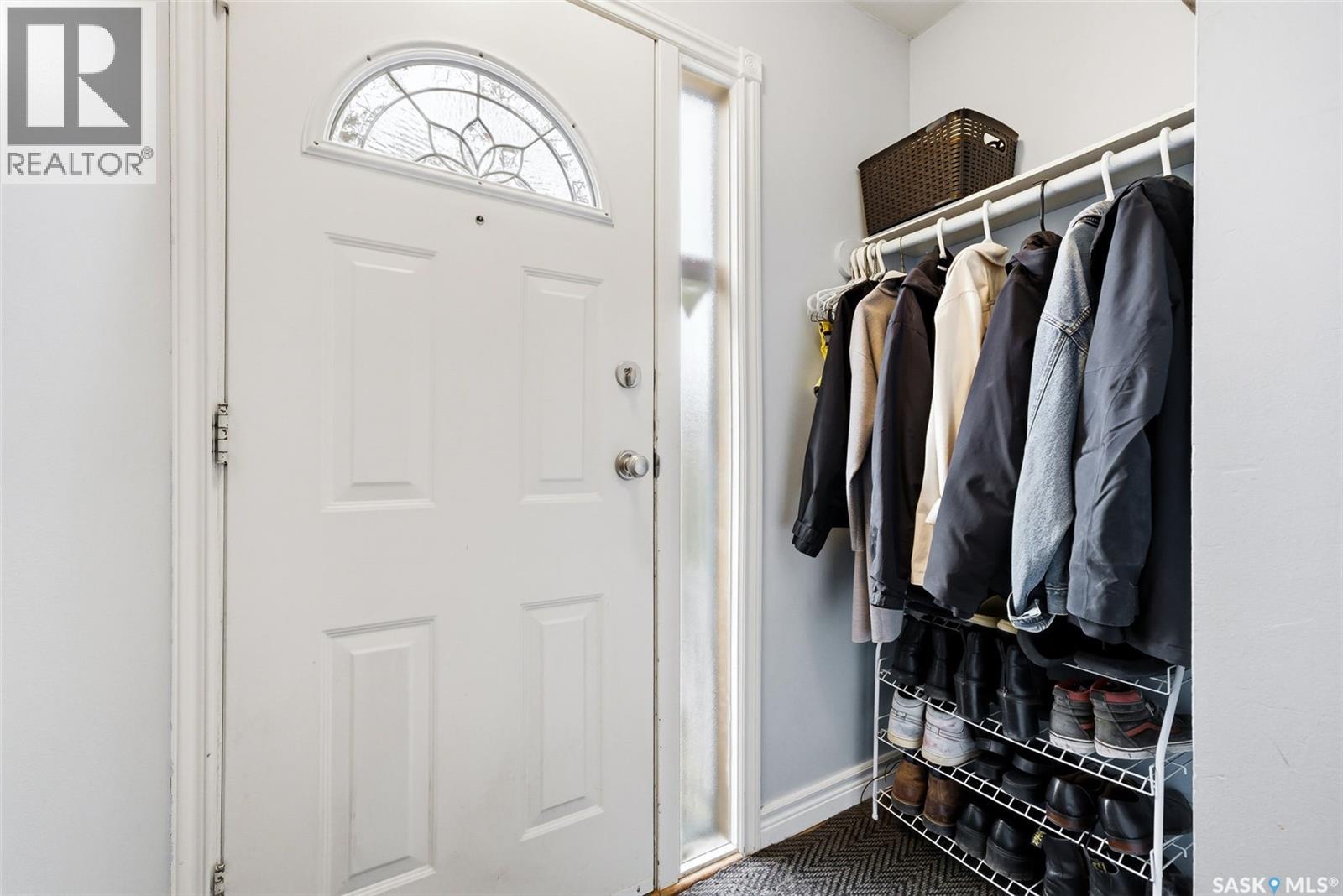 2264 Mctavish Street, Regina, Saskatchewan  S4T 3X2 - Photo 3 - SK031362