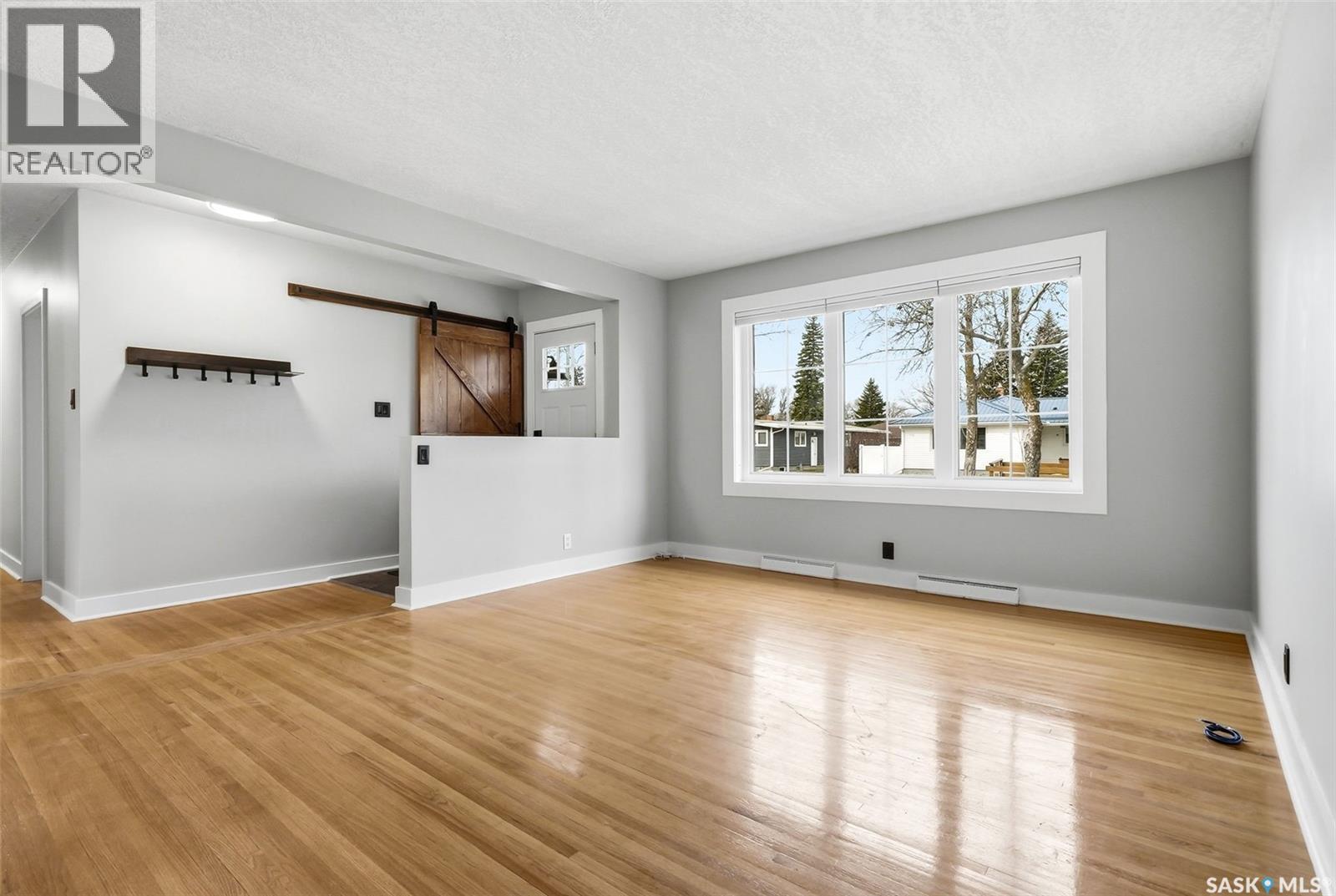 37 Lamont Crescent, Regina, Saskatchewan  S4S 4A3 - Photo 6 - SK031352