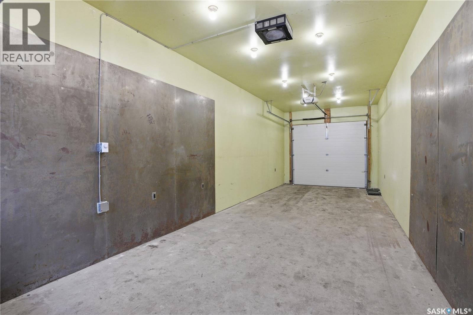 1218 G Avenue N, Saskatoon, Saskatchewan  S7L 2A4 - Photo 25 - SK031305