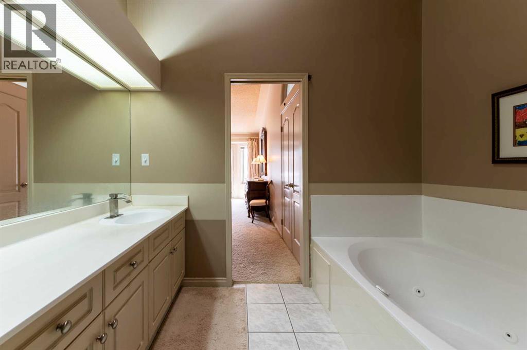 159 Sierra Morena Terrace Sw, Calgary, Alberta  T3H 3A2 - Photo 28 - A2288473