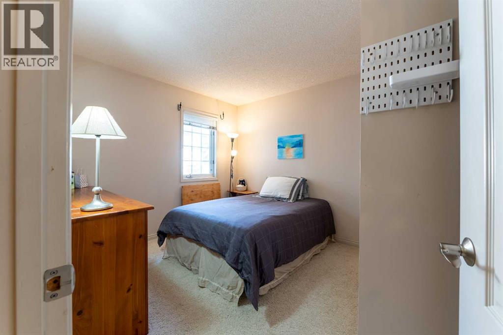 159 Sierra Morena Terrace Sw, Calgary, Alberta  T3H 3A2 - Photo 19 - A2288473