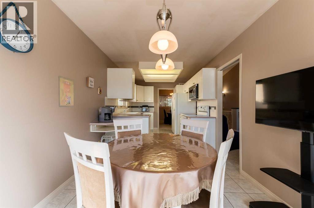 159 Sierra Morena Terrace Sw, Calgary, Alberta  T3H 3A2 - Photo 13 - A2288473