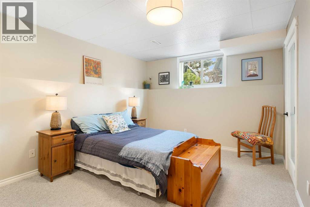 26 Bow Close, Cochrane, Alberta  T4C 1M9 - Photo 36 - A2289064