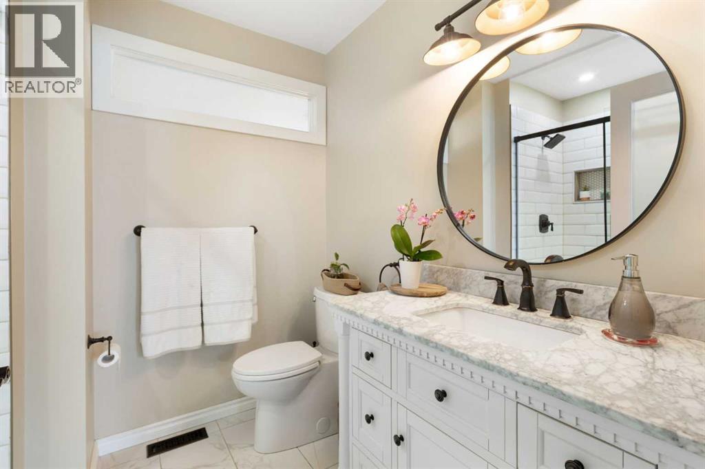 26 Bow Close, Cochrane, Alberta  T4C 1M9 - Photo 8 - A2289064