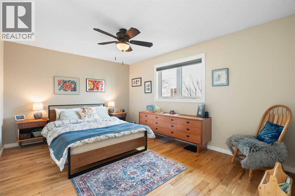 26 Bow Close, Cochrane, Alberta  T4C 1M9 - Photo 7 - A2289064