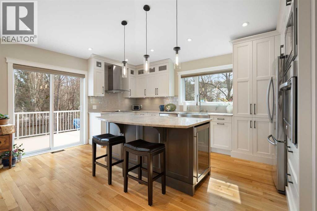 26 Bow Close, Cochrane, Alberta  T4C 1M9 - Photo 18 - A2289064