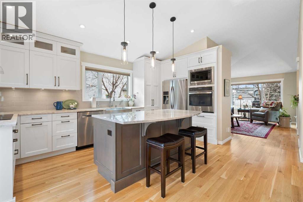 26 Bow Close, Cochrane, Alberta  T4C 1M9 - Photo 19 - A2289064