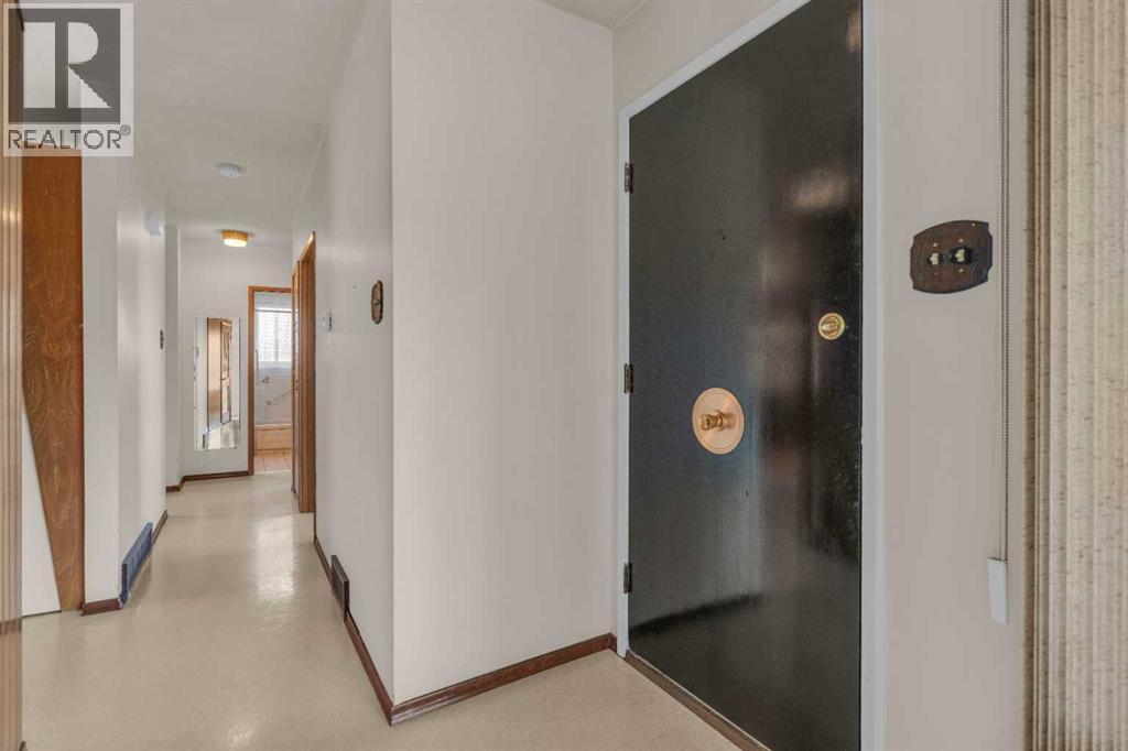 4511 Richmond Road Sw, Calgary, Alberta  T3E 4P9 - Photo 5 - A2289371