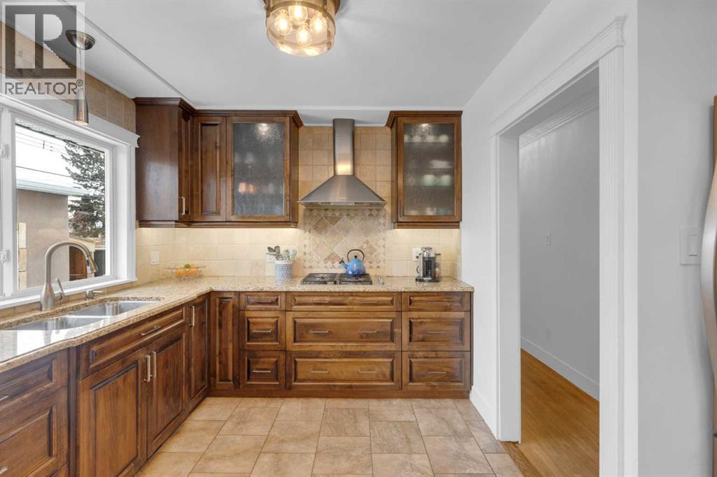 220 78 Avenue Se, Calgary, Alberta  T2H 1C4 - Photo 10 - A2292727