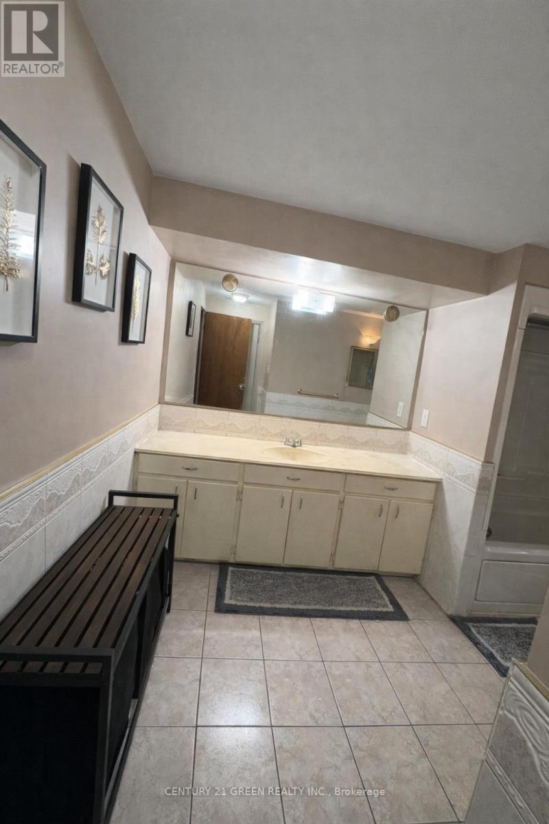 73 Owen Place, Hamilton (Greenford), Ontario  L8G 2H3 - Photo 19 - X12925124