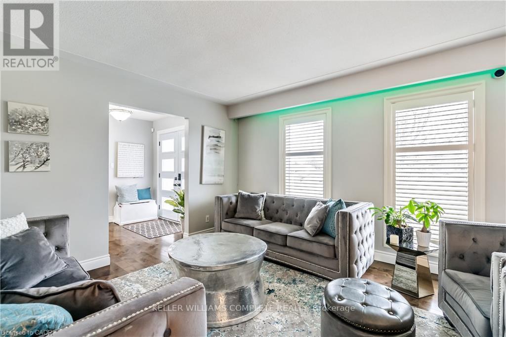 56 Kirby Avenue, Hamilton (Greensville), Ontario  L9H 6H7 - Photo 12 - X12925132