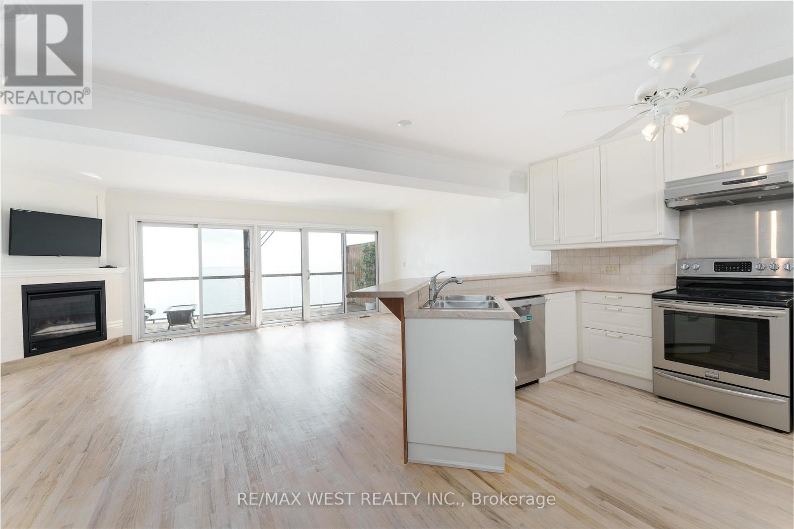 3 - 114 Brown Street, Norfolk, Ontario  N0A 1N7 - Photo 11 - X12925148