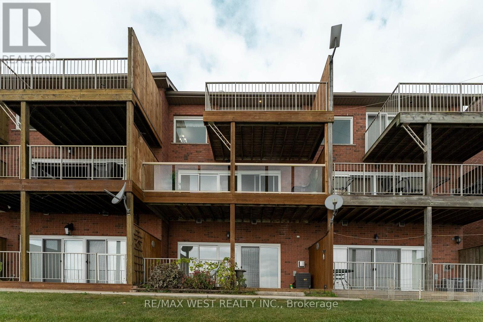 3 - 114 Brown Street, Norfolk, Ontario  N0A 1N7 - Photo 38 - X12925148