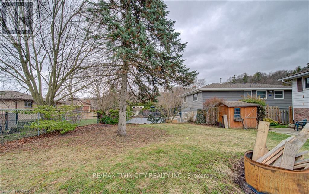18 Gilston Parkway, Brant (Paris), Ontario  N3L 3K6 - Photo 26 - X12925250
