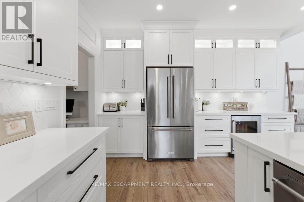 3634 Vosburgh Place, Lincoln, Ontario  L0R 1G0 - Photo 12 - X12925256