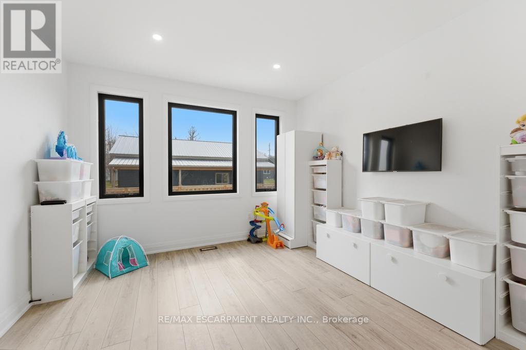 3634 Vosburgh Place, Lincoln, Ontario  L0R 1G0 - Photo 15 - X12925256