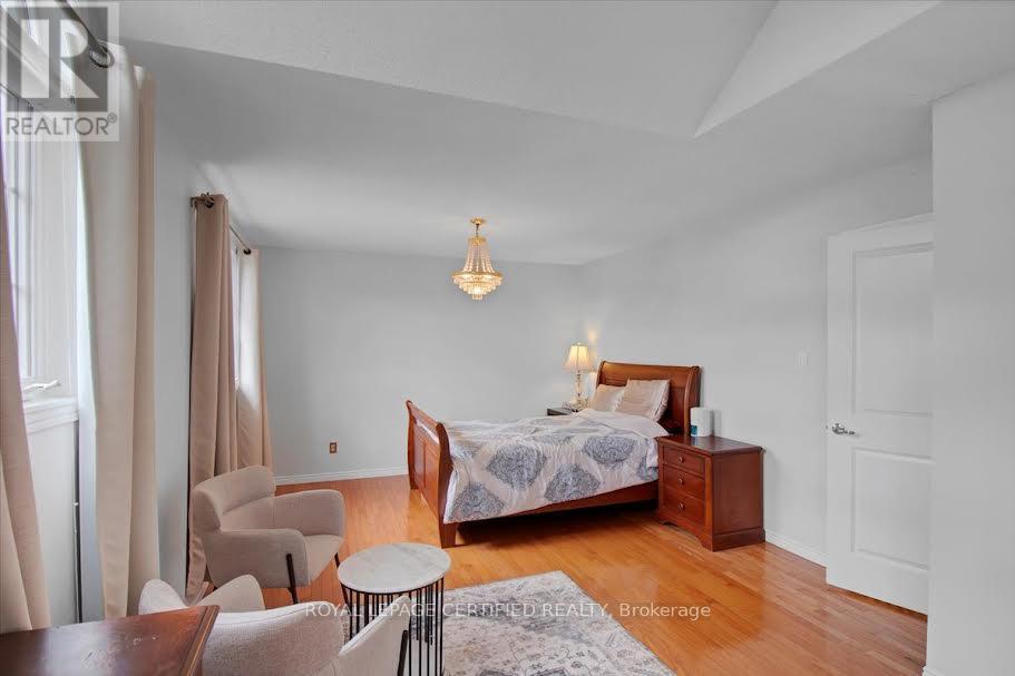 35 Trenholme Crescent, Hamilton, Ontario L8W 2L4 - Photo 27 - X12925258