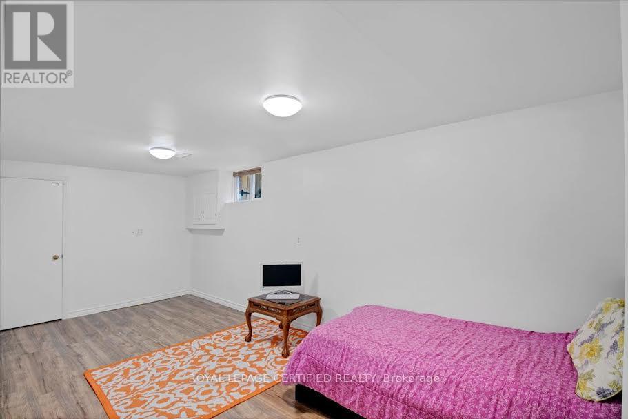 35 Trenholme Crescent, Hamilton, Ontario L8W 2L4 - Photo 46 - X12925258