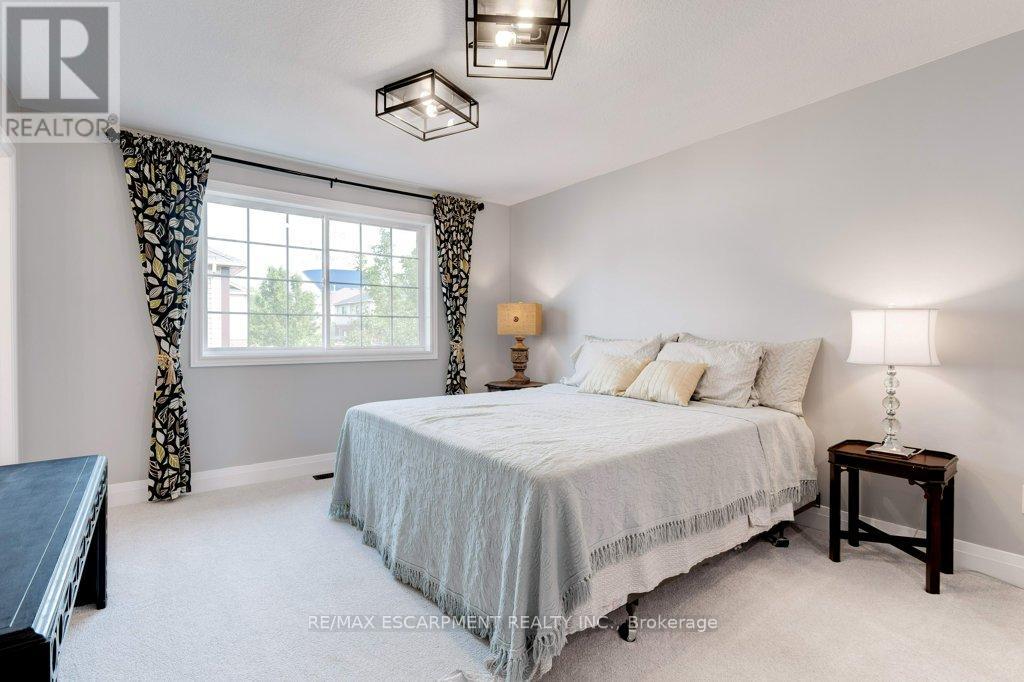 79 Browview Drive, Hamilton (Waterdown), Ontario  L8B 0R2 - Photo 20 - X12925370