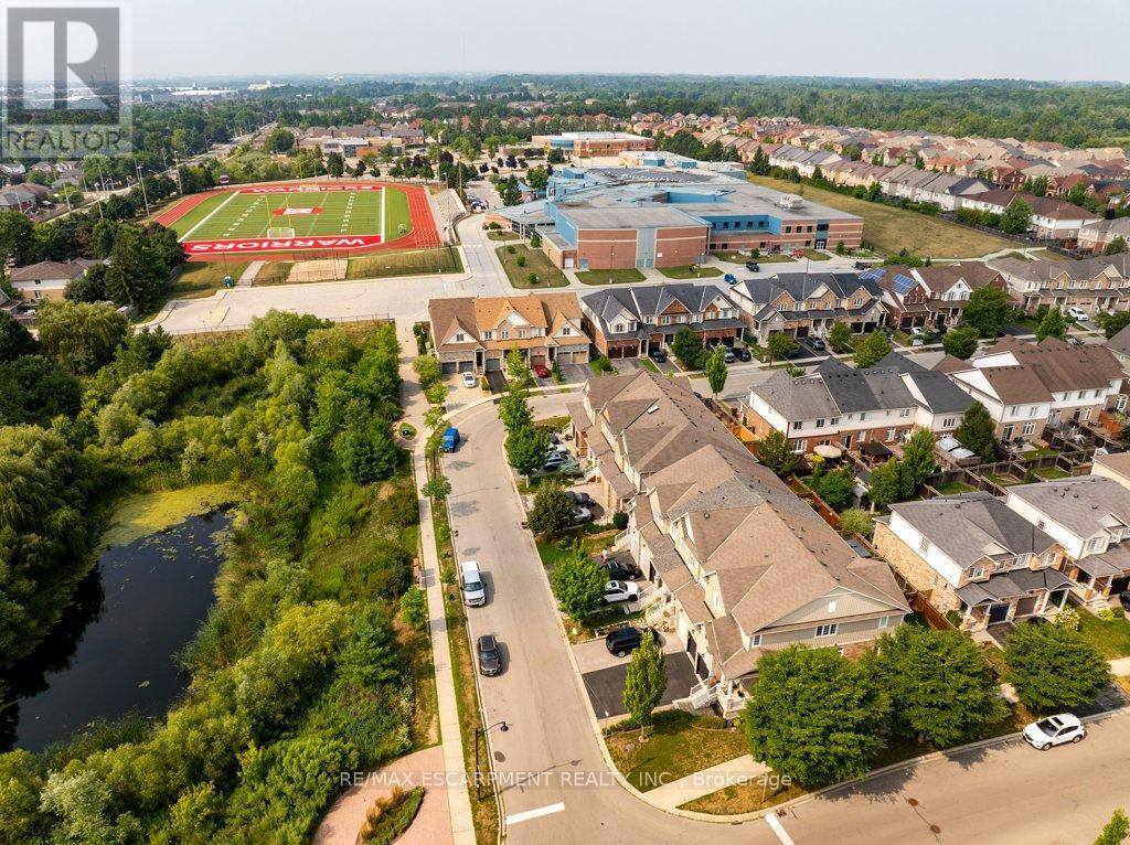 79 Browview Drive, Hamilton (Waterdown), Ontario  L8B 0R2 - Photo 36 - X12925370