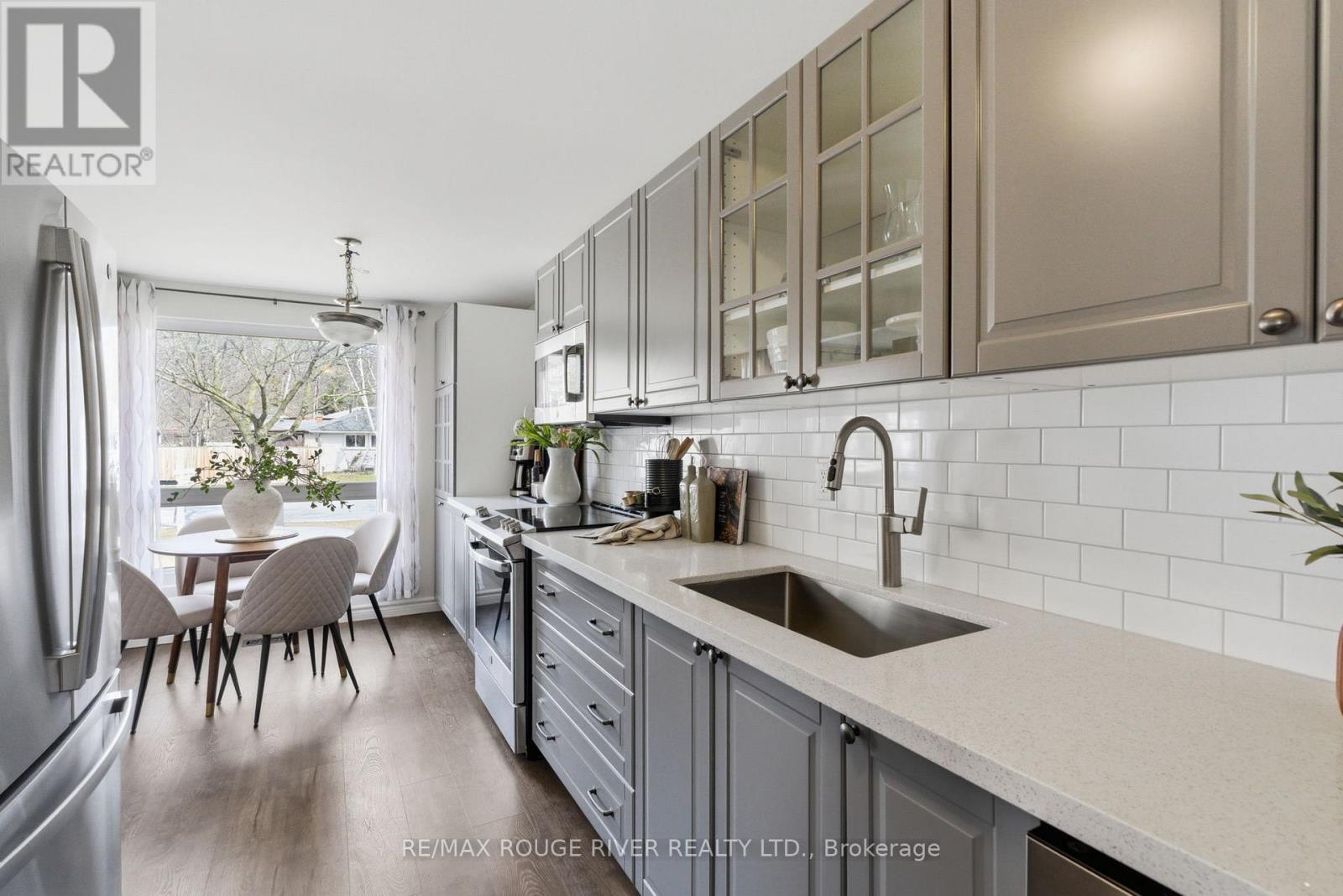 712 Grandview Drive, Oshawa, Ontario  L1H 7W2 - Photo 17 - E12925106