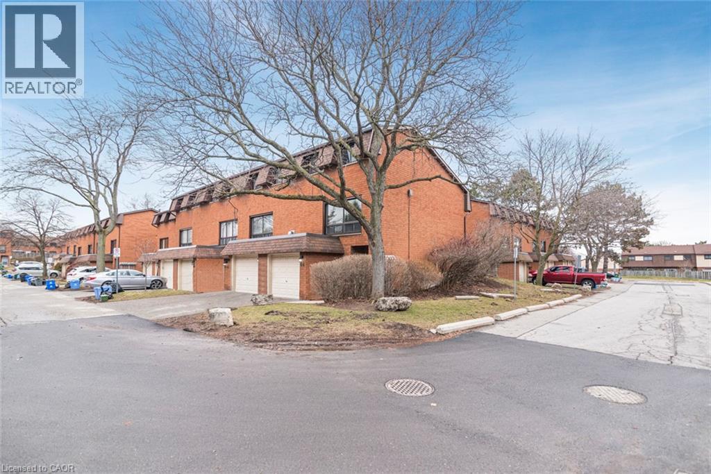 444 Stone Church Road W Unit# Q6, Hamilton, Ontario  L9B 1R1 - Photo 3 - 40815438