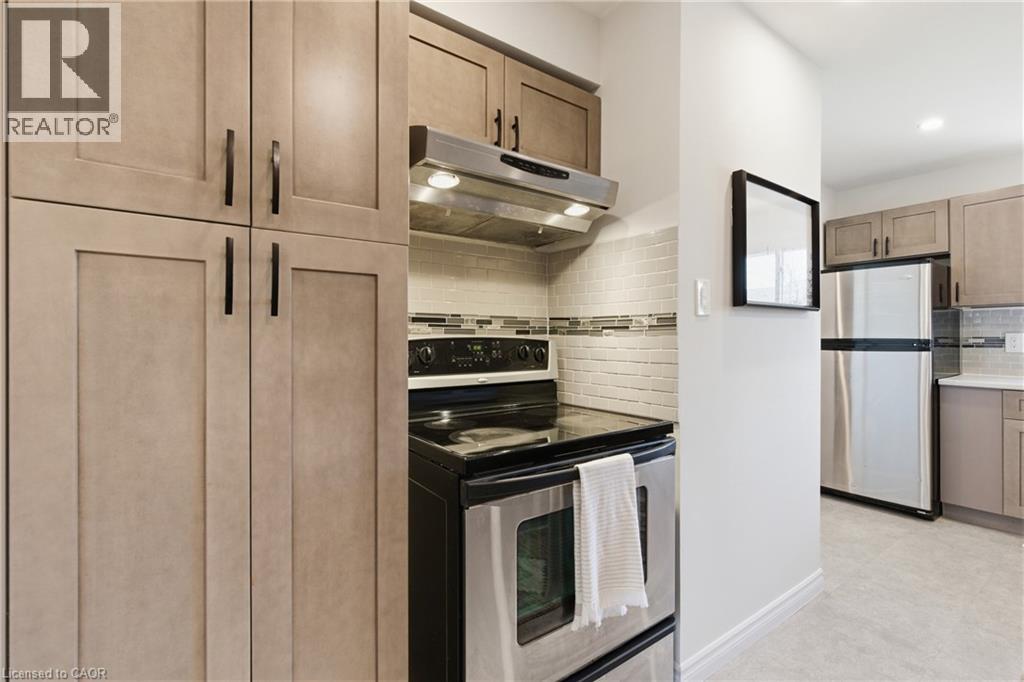 587 Timber Lane, Burlington, Ontario  L7L 4B1 - Photo 10 - 40815420