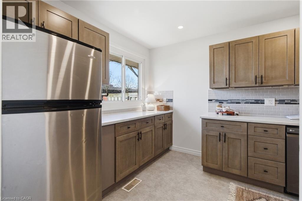 587 Timber Lane, Burlington, Ontario  L7L 4B1 - Photo 5 - 40815420