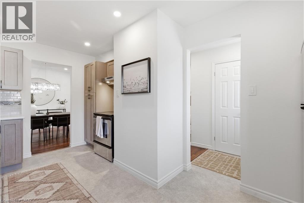 587 Timber Lane, Burlington, Ontario  L7L 4B1 - Photo 8 - 40815420