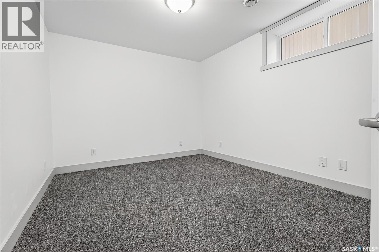 1148 Hochelaga Street W, Moose Jaw, Saskatchewan  S6J 2J2 - Photo 40 - SK024661