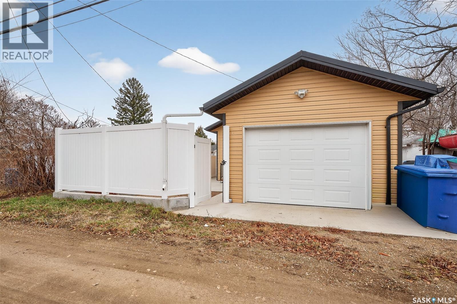 1148 Hochelaga Street W, Moose Jaw, Saskatchewan  S6J 2J2 - Photo 49 - SK024661