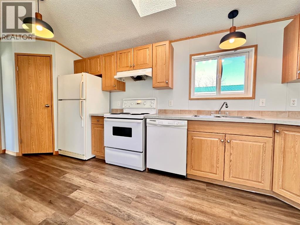 318-349 Railway Avenue, Duchess, Alberta  T0J 0Z0 - Photo 13 - A2292615