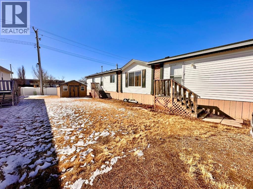 318-349 Railway Avenue, Duchess, Alberta  T0J 0Z0 - Photo 1 - A2292615