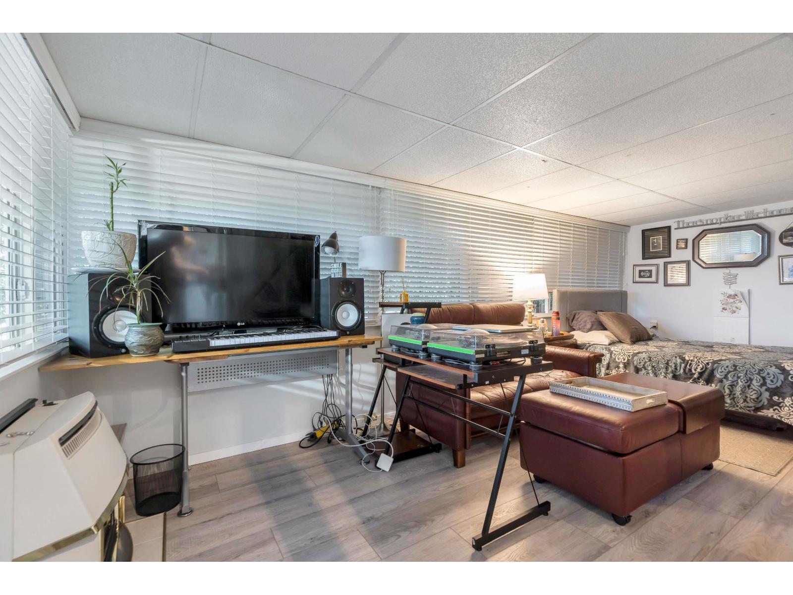 9 1640 162 Street, Surrey, British Columbia  V4A 6Y9 - Photo 30 - R3075516