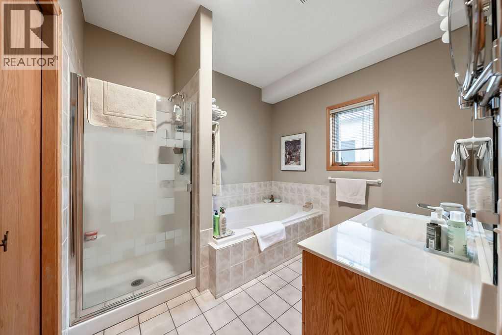 18 Prominence View SW, Calgary, Alberta  T3H 3E8 - Photo 18 - A2281711