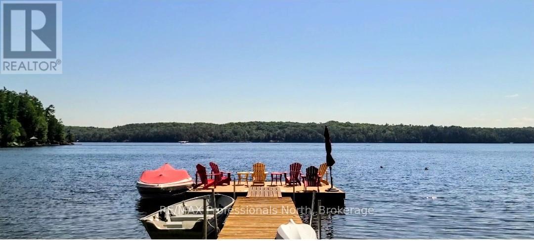 1015 Bluestone Lane, Minden Hills, Ontario  K0M 2K0 - Photo 2 - X12923542