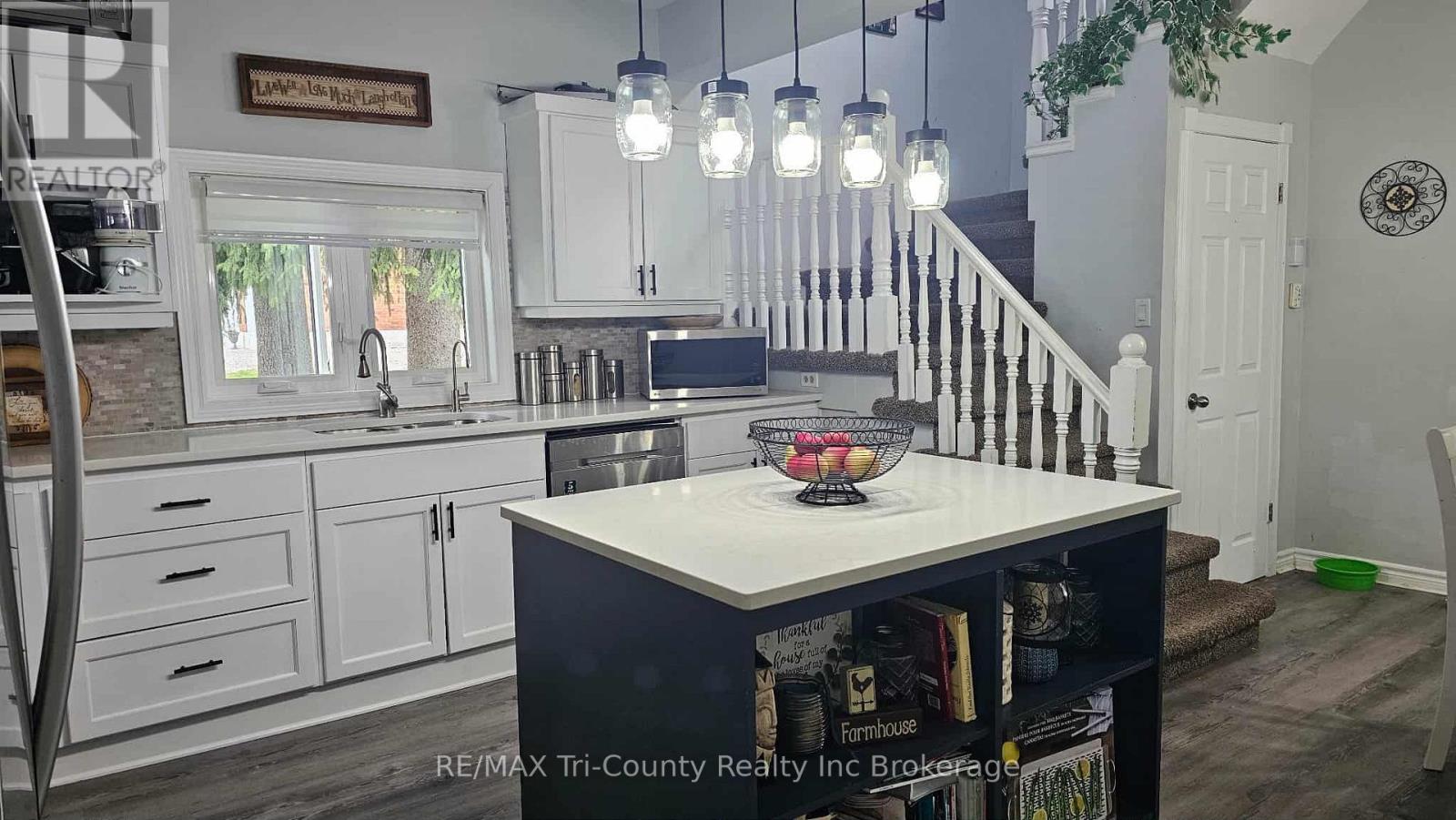 27 Harpurhey Road, Huron East, Ontario N0K 1W0 - Photo 5 - X12925416