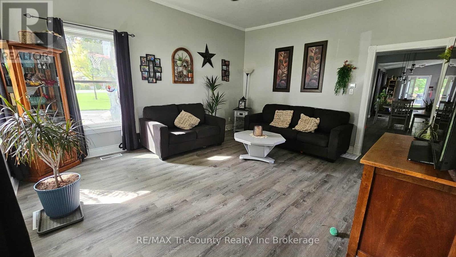 27 Harpurhey Road, Huron East, Ontario N0K 1W0 - Photo 9 - X12925416