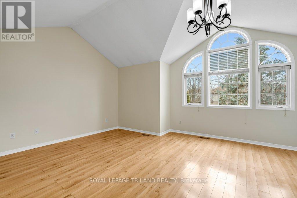 215 Rossmore Court, London South, Ontario  N6C 6B7 - Photo 22 - X12925356