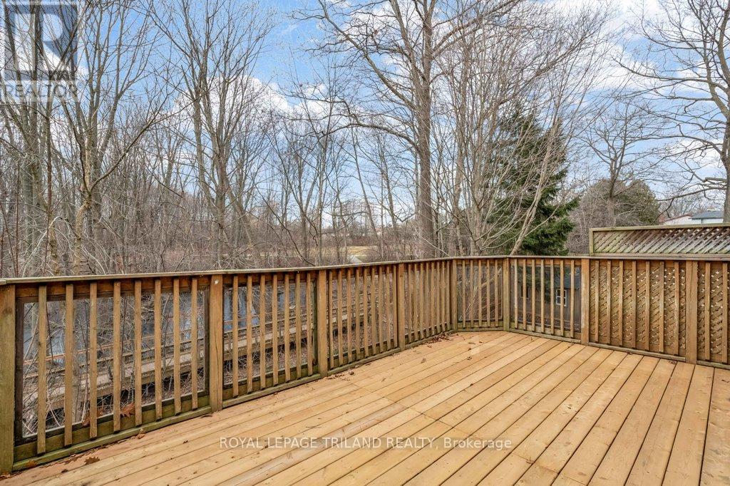 215 Rossmore Court, London South, Ontario  N6C 6B7 - Photo 20 - X12925356