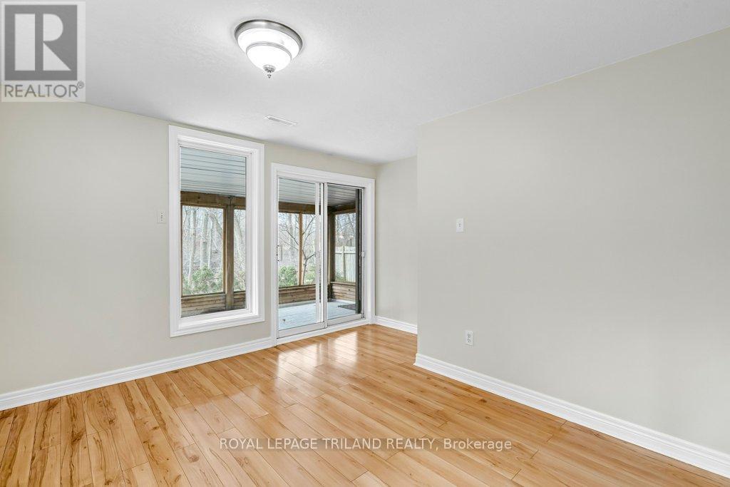 215 Rossmore Court, London South, Ontario  N6C 6B7 - Photo 35 - X12925356